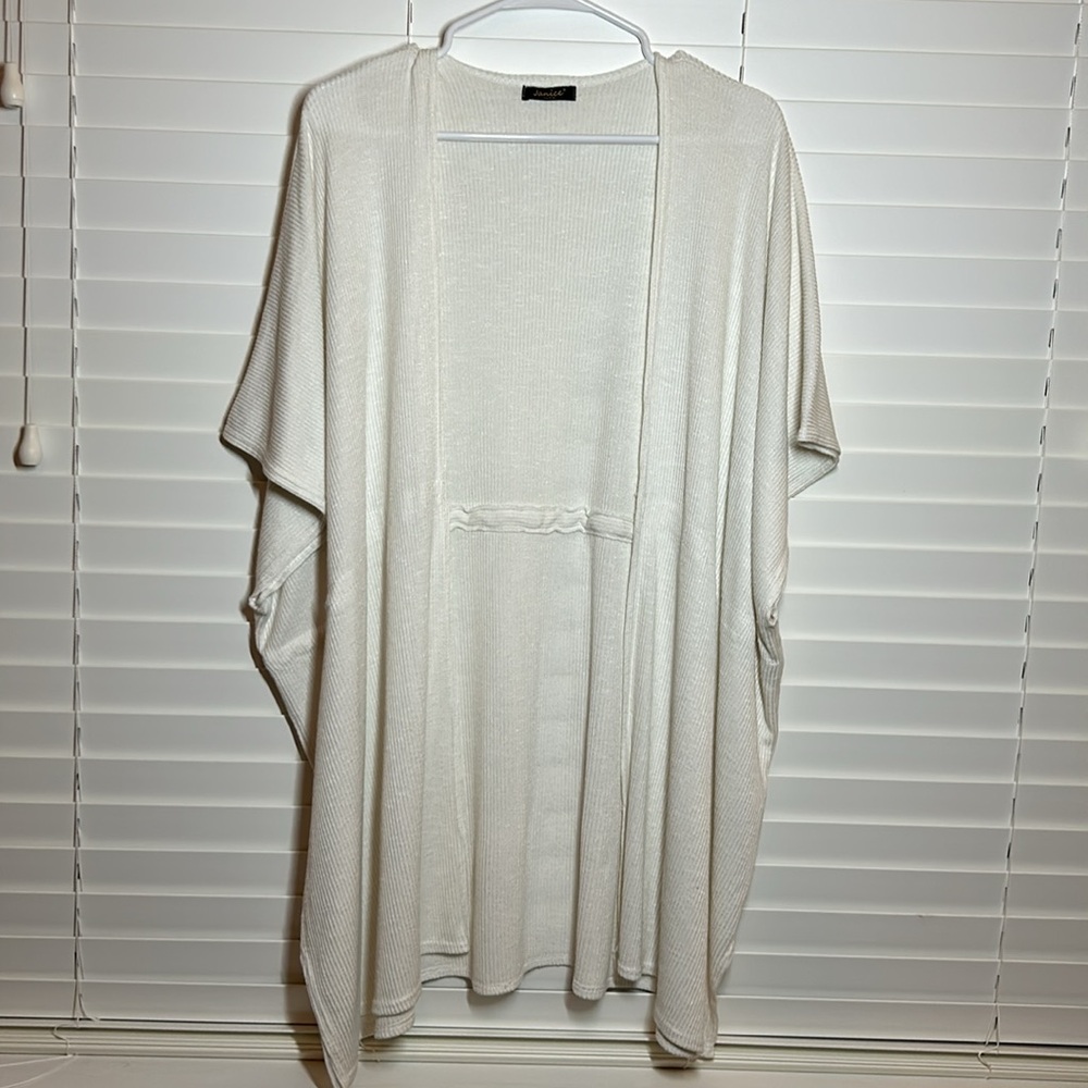 Janice women’s Beach Coverup. One Size.
